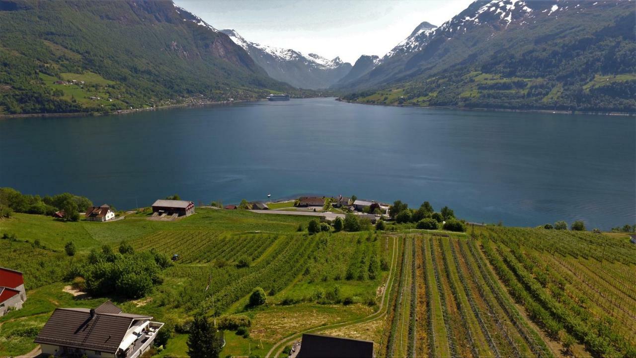 Rake Appartement Loen Buitenkant foto
